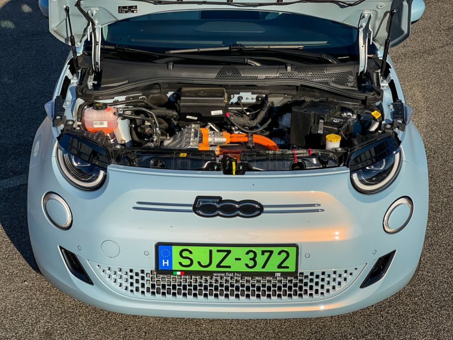 Csöpp kisautó, sok cukorral – Fiat 500e La Prima - STYLENEWS - Mobility - 2021 fiat 500e La prima, 500e teszt, fiat 500e, Fiat 500e teszt, 