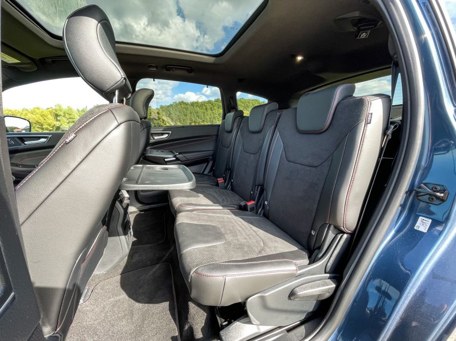 Régi ismerős új szívvel – Ford S-Max 2.5l FHEV FWD - STYLENEWS - Mobility - 2021 Ford S-MAX, 2021 Ford S-Max teszt, Ford S-Max 2.5 FHEV FWD teszt, Ford S-Max teszt, S-Max FHEV teszt, S-Max full hybrid teszt, 