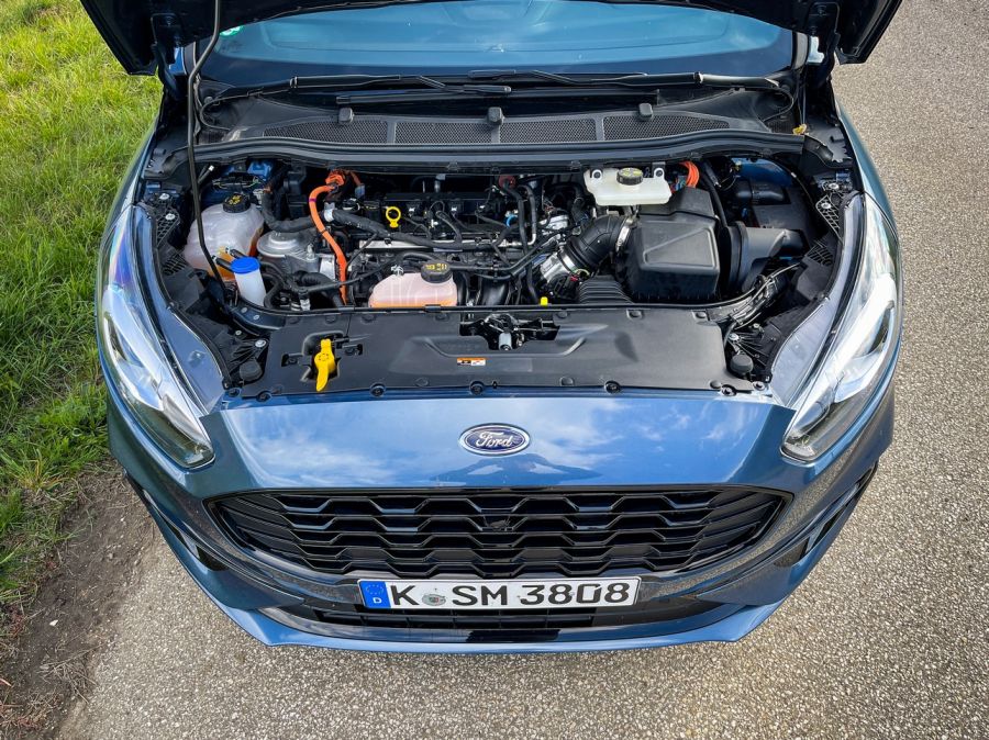 Régi ismerős új szívvel – Ford S-Max 2.5l FHEV FWD - STYLENEWS - Mobility - 2021 Ford S-MAX, 2021 Ford S-Max teszt, Ford S-Max 2.5 FHEV FWD teszt, Ford S-Max teszt, S-Max FHEV teszt, S-Max full hybrid teszt, 