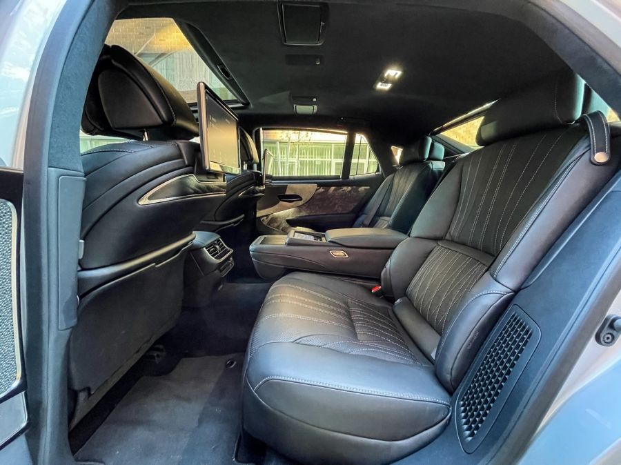 A rendszerváltás óta eltelt idő – Lexus LS 500h - STYLENEWS - Mobility - lexus LS 500h teszt, Lexus LS teszt, Lexus LS500h, LS 500h teszt, 