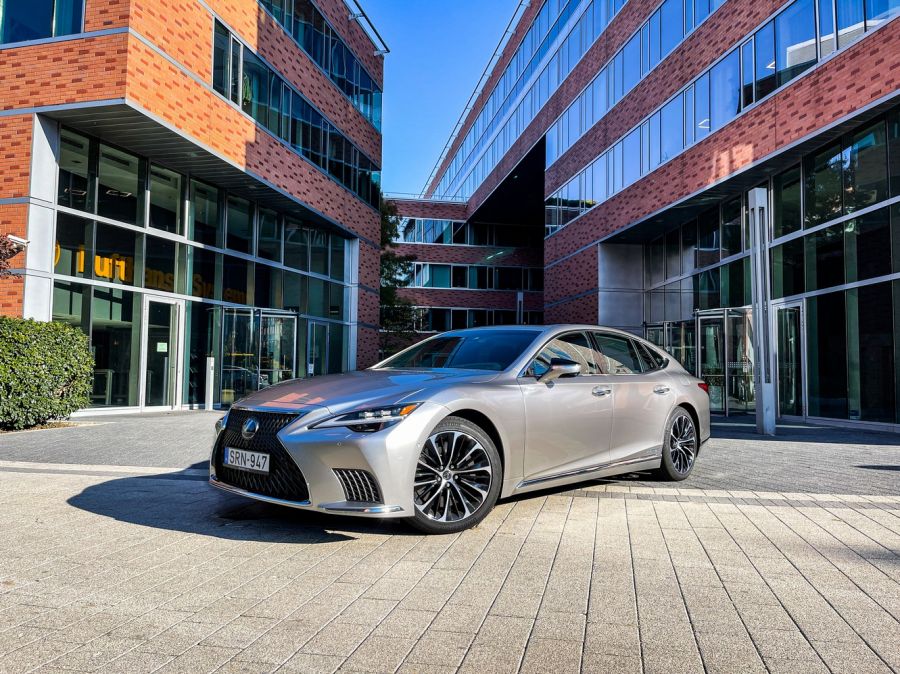 A rendszerváltás óta eltelt idő – Lexus LS 500h - STYLENEWS - Mobility - lexus LS 500h teszt, Lexus LS teszt, Lexus LS500h, LS 500h teszt, 
