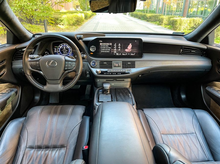 A rendszerváltás óta eltelt idő – Lexus LS 500h - STYLENEWS - Mobility - lexus LS 500h teszt, Lexus LS teszt, Lexus LS500h, LS 500h teszt, 