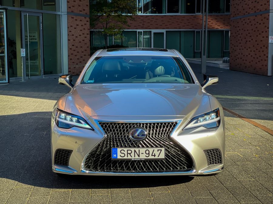 A rendszerváltás óta eltelt idő – Lexus LS 500h - STYLENEWS - Mobility - lexus LS 500h teszt, Lexus LS teszt, Lexus LS500h, LS 500h teszt, 