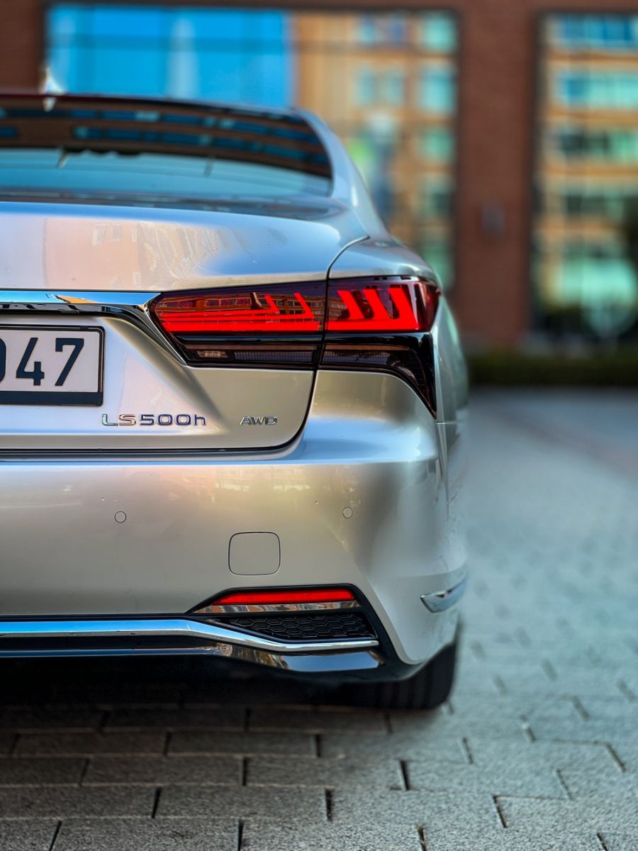 A rendszerváltás óta eltelt idő – Lexus LS 500h - STYLENEWS - Mobility - lexus LS 500h teszt, Lexus LS teszt, Lexus LS500h, LS 500h teszt, 