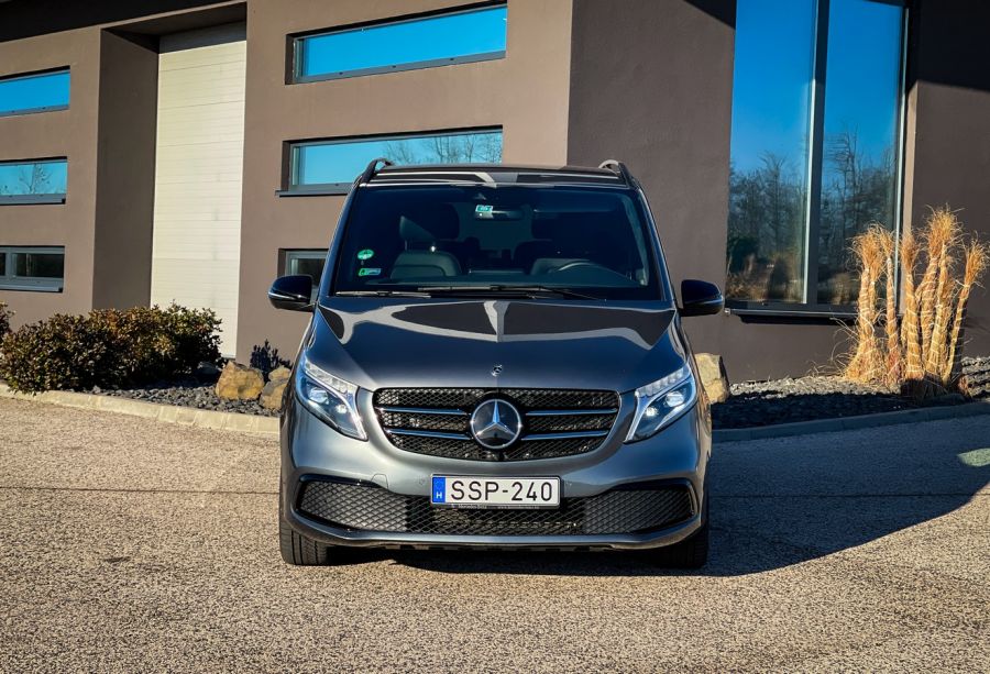 Luxusbusz a „brigádnak” – Mercedes V300d - STYLENEWS - Mobility - 2021 Mercedes-Benz V 300d teszt, mercedes benz, Mercedes V, Mercedes V 300d teszt, Mercedes V teszt, V osztály 300d teszt, 