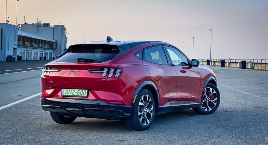 Gyit – E-paci! – Mustang Mach-E - STYLENEWS - Mobility - 2021 Ford Mustang elektromos teszt, ford mustang, Ford Mustang Mach-e teszt, mustang mach e, 