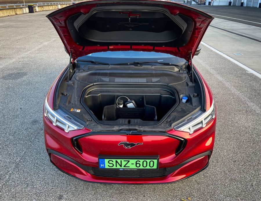 Gyit – E-paci! – Mustang Mach-E - STYLENEWS - Mobility - 2021 Ford Mustang elektromos teszt, ford mustang, Ford Mustang Mach-e teszt, mustang mach e, 