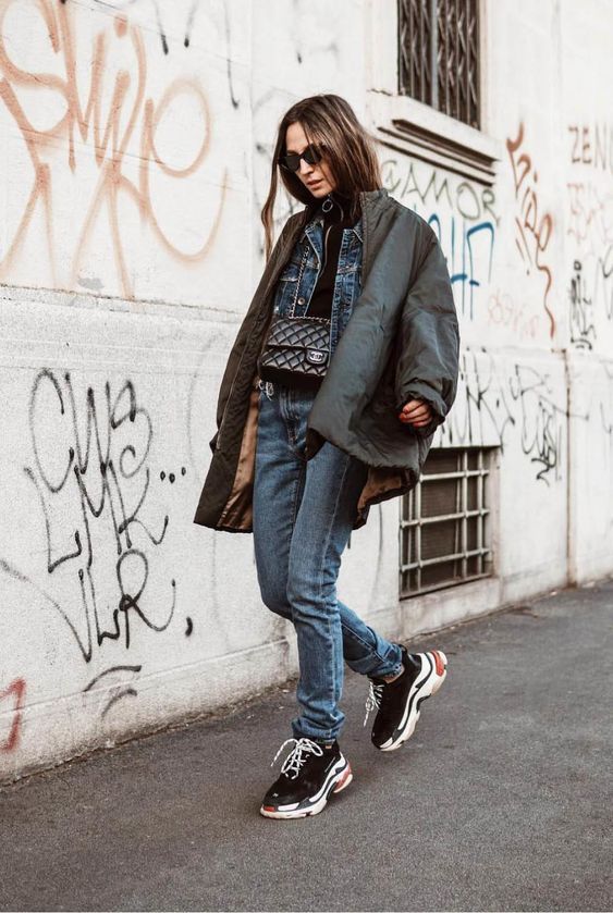 Stílusiskola: téli outfitek sportcipővel - DIVAT&STÍLUS - Stílusiskola - divat, outfit, sportcipő, stílus, tél, 