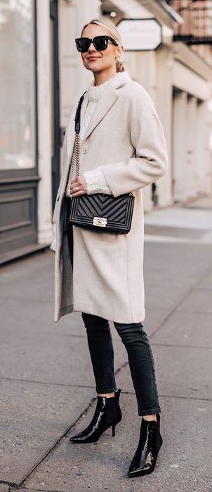 Stílusiskola: így viselj fehér kötött pulcsikat - DIVAT&STÍLUS - Stílusiskola - divat, fehér kötött pulcsi, karácsony, kötött pulcsi, outfit, stílus, tél, 