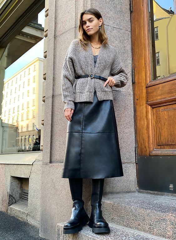 Stílusiskola: így viselj bőrszoknyákat - DIVAT&STÍLUS - Stílusiskola - bőrszoknya, divat, outfit, stílus, szoknya, 