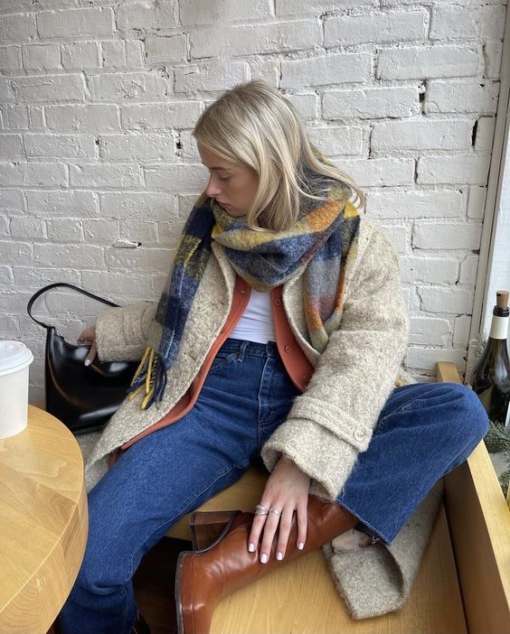 Stílusiskola: így viselj barna csizmákat - DIVAT&STÍLUS - Stílusiskola - barna csizma, csizma, divat, outfit, stílus, 