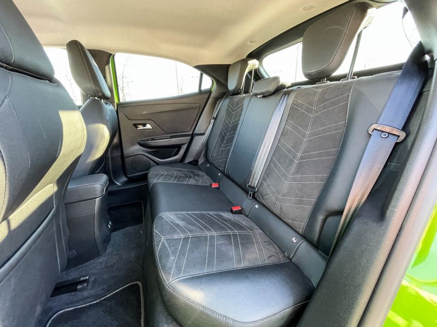 Kívül-belül zöld – Opel Mokka-e - STYLENEWS - Mobility - 2021 Mokka-e, Mokka elektromos teszt, Mokka Opel, opel mokka, Opel Mokka-e teszt, opel teszt, 