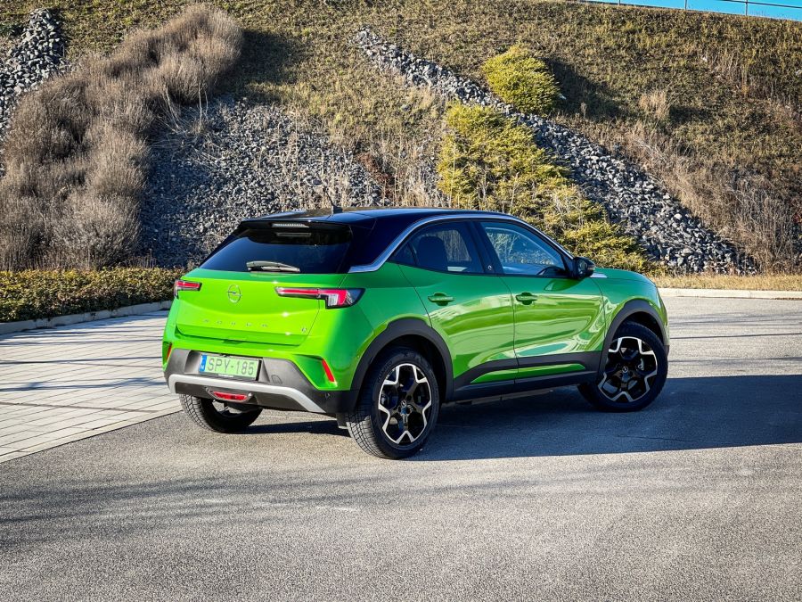 Kívül-belül zöld – Opel Mokka-e - STYLENEWS - Mobility - 2021 Mokka-e, Mokka elektromos teszt, Mokka Opel, opel mokka, Opel Mokka-e teszt, opel teszt, 