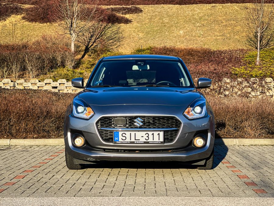 Mindegy kié, szeretem! – Suzuki Swift 1,2 mild-hybrid GLX CVT - STYLENEWS - Mobility - 2021 Suzuki Swift 1%2C2 GLX, 2021 Swift teszt, Suzuki Swift GLX automata teszt, Suzuki teszt, Swift GLX CVT teszt, Swift teszt, 