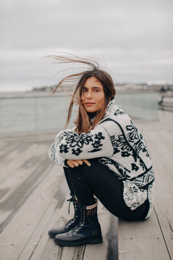 Stílusiskola: varázsolj tavaszi hangulatot virágos pulcsikkal - DIVAT&STÍLUS - Stílusiskola - 