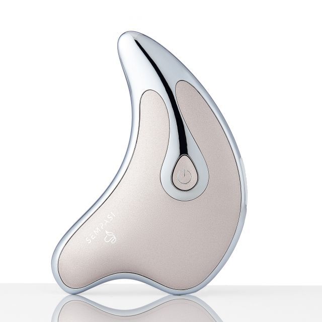 Ismerkedj meg a hónap szépségújdonságaival - SZÉPSÉG - Smink  - armani rúzs, chloé parfüm, sempasi arckezelő, szépségújdonságok, 