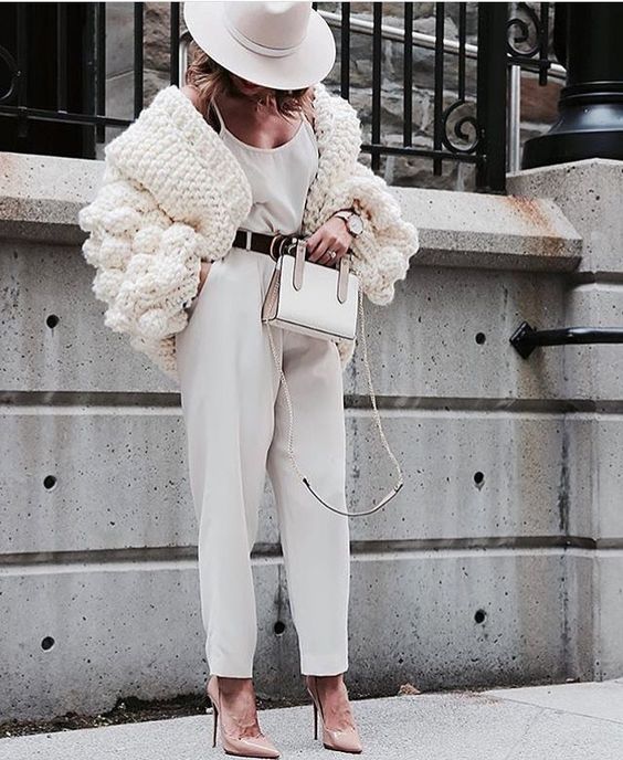 Stílusiskola: Világos outfitek télen? Igen! - DIVAT&STÍLUS - Stílusiskola - divat, outfit, stílus, tél, világos, 