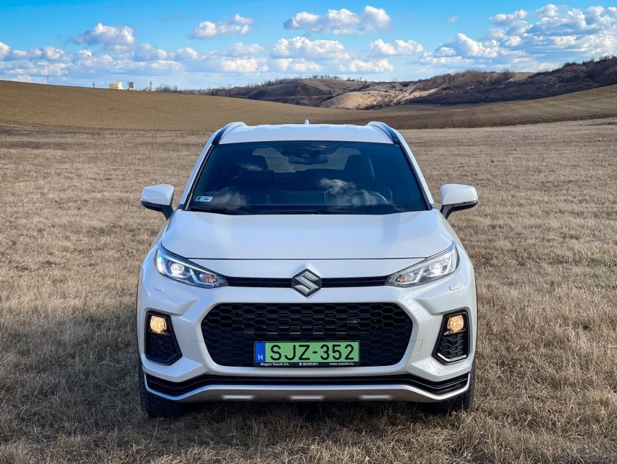 Újracímkézés az autóiparban, avagy a Suzuki Across - STYLENEWS - Mobility - Suzuki Across, Suzuki Across teszt, Suzuki újraciímkézés, 