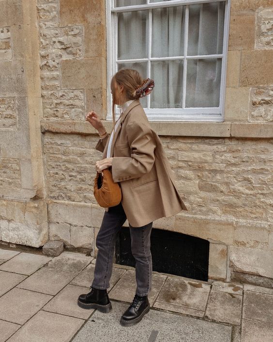 Stílusiskola: így viselj tavasszal oversize blézereket - DIVAT&STÍLUS - Stílusiskola - 