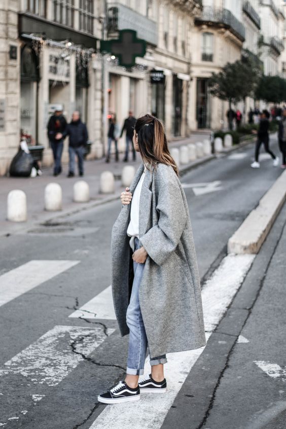 Stílusiskola: így viseld tavasszal a szürkét - DIVAT&STÍLUS - Stílusiskola - divat, outfit, szürke, tavasz, 