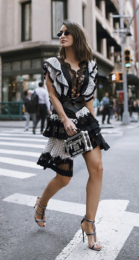 Stílusiskola: így viselj fodros ruhadarabokat - DIVAT&STÍLUS - Stílusiskola - divat, fodor, fodrok, outfit, stílus, 