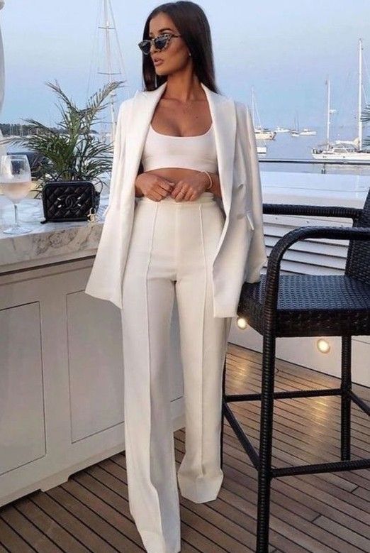 Stílusiskola: így viselj tetőtől talpig fehéret tavasszal - DIVAT&STÍLUS - Stílusiskola - divat, fehér, outfit, stílus, tavasz, 