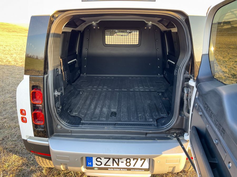 A luxus melós – Land Rover Defender Hard Top - STYLENEWS - Mobility - 2021 defender, defender, defender hard top, land rover defender, 