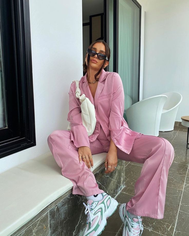 Stílusiskola: így viselj tetőtől talpig rózsaszínt - DIVAT&STÍLUS - Stílusiskola - divat, outfit, rózsaszín, stílus, tavasz, 