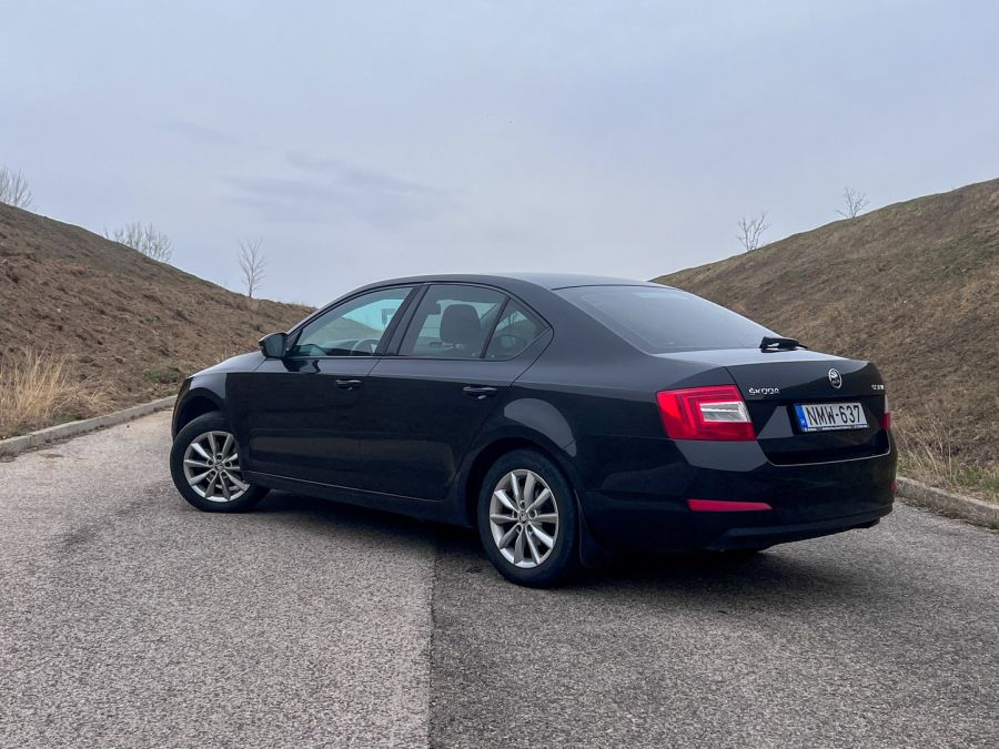 A barátokban bízhatunk – 2016 Skoda Octavia Style 1,6 CR TDi DSG használt teszt - STYLENEWS - Mobility - 