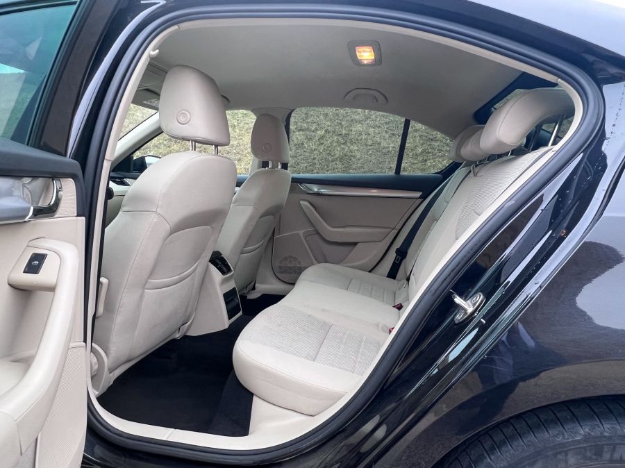 A barátokban bízhatunk – 2016 Skoda Octavia Style 1,6 CR TDi DSG használt teszt - STYLENEWS - Mobility - 