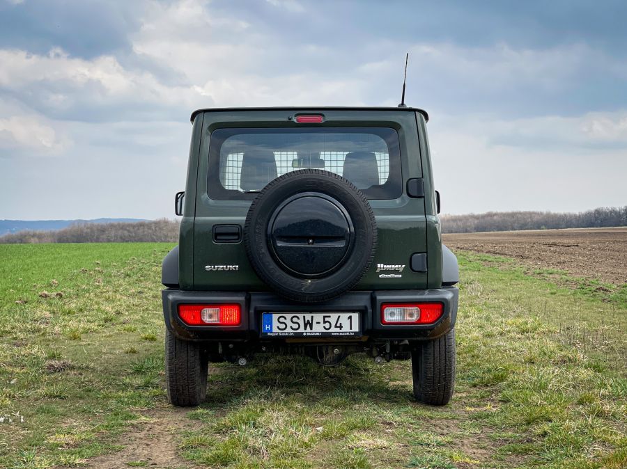 Befér a kiskapun is – Suzuki Jimny 1,5 VVT LCV - STYLENEWS - Mobility - jimny 2021, Jimny LCV teszt, jimny teszt, suzuki jimny, Suzuki Jimny 2021, 