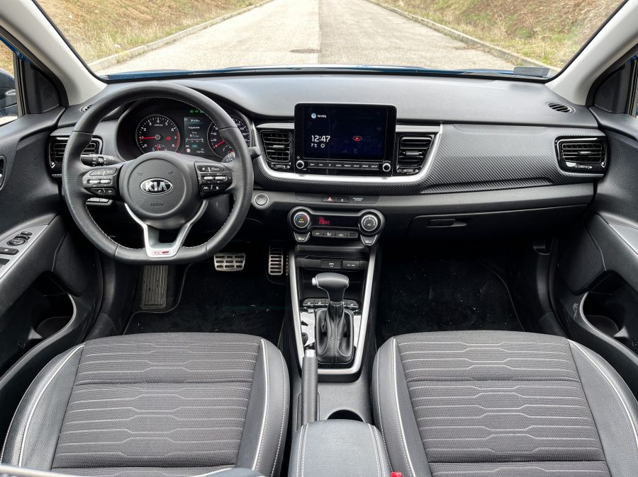 Trendi a négyzeten, avagy a fullos kicsi – Kia Stonic 120 Hybrid 48V GT Line - STYLENEWS - Mobility - kia stonic, Kia Stonic 120 Hybrid GT Line teszt, Stonic GT Line, stonic teszt, 