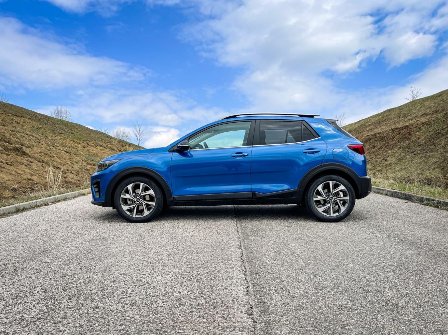 Trendi a négyzeten, avagy a fullos kicsi – Kia Stonic 120 Hybrid 48V GT Line - STYLENEWS - Mobility - kia stonic, Kia Stonic 120 Hybrid GT Line teszt, Stonic GT Line, stonic teszt, 