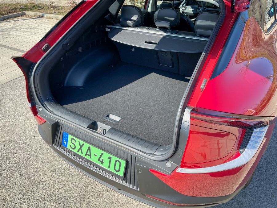 A jelen győztese, a jövő várományosa – KIA EV6 e170 RWD Air - STYLENEWS - Mobility - COTY 2022 teszt, KIA EV6 e170 RWD AIR teszt, KIA EV6 e170 teszt, Kia EV6 teszt, 