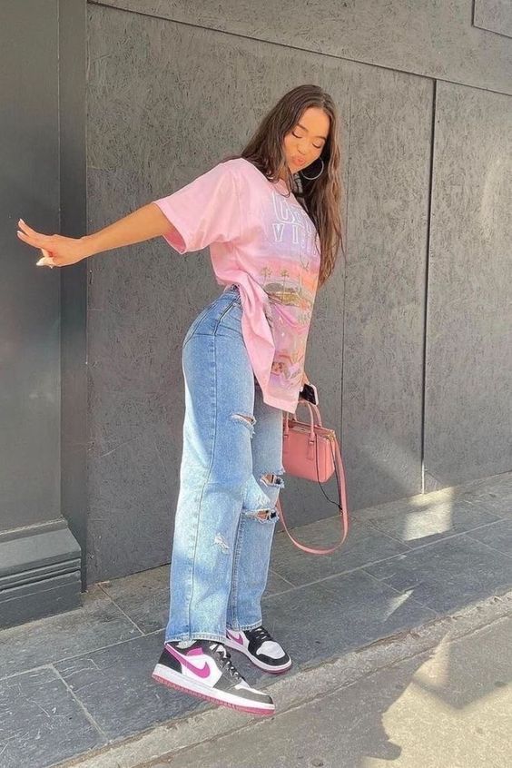 Stílusiskola: így viselj tavasszal babarózsaszínt - DIVAT&STÍLUS - Stílusiskola - babarózsaszín, divat, outfit, stílus, 