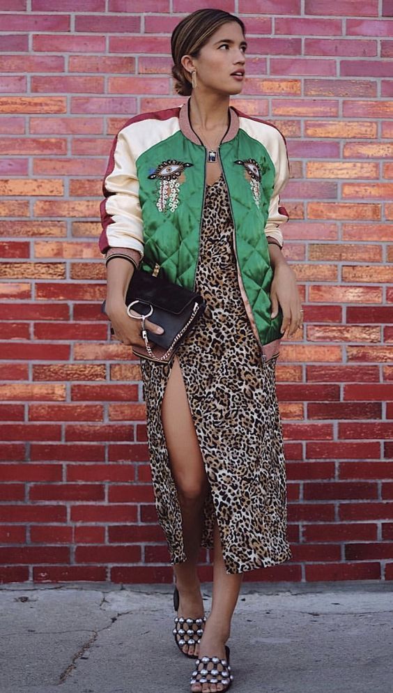 Stílusiskola: így viseld a bomber dzsekit idén tavasszal - DIVAT&STÍLUS - Stílusiskola - bomber dzseki, divat, outfit, stílus, tavasz, 