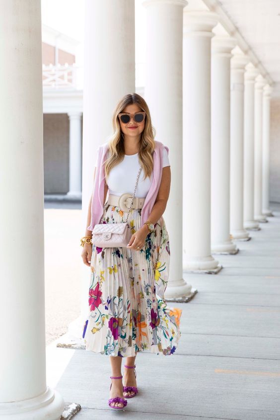 Stílusiskola: így viselj pliszírozott szoknyákat - DIVAT&STÍLUS - Stílusiskola - divat, outfit, pliszírozott szoknya, stílus, szoknya, 