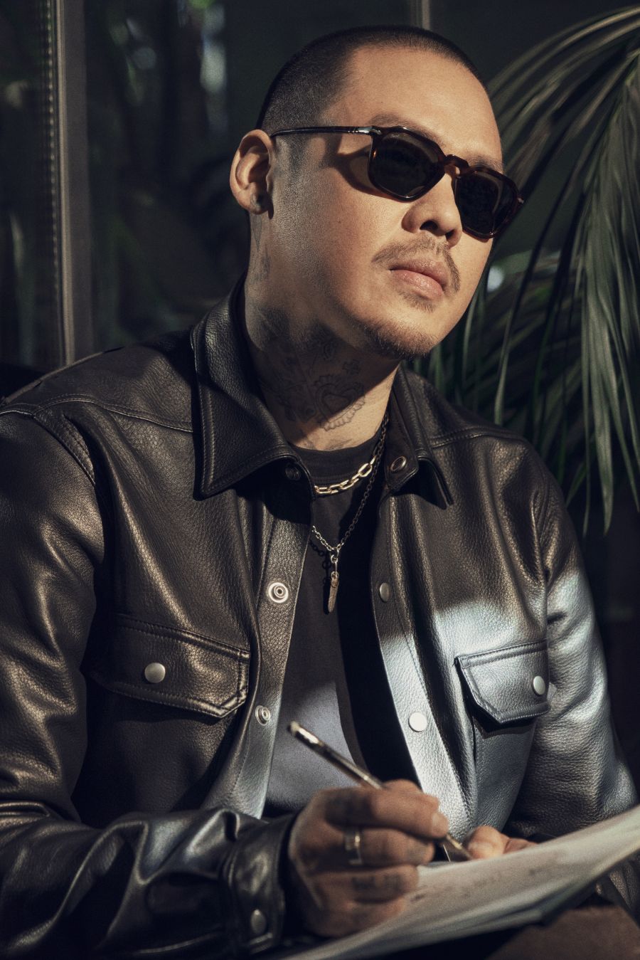 A belső szenvedélyről szól a Persol új kollekciója - DIVAT&STÍLUS - Hírek  - dimitri coste, dr. woo, luxottica, persol, soko, 