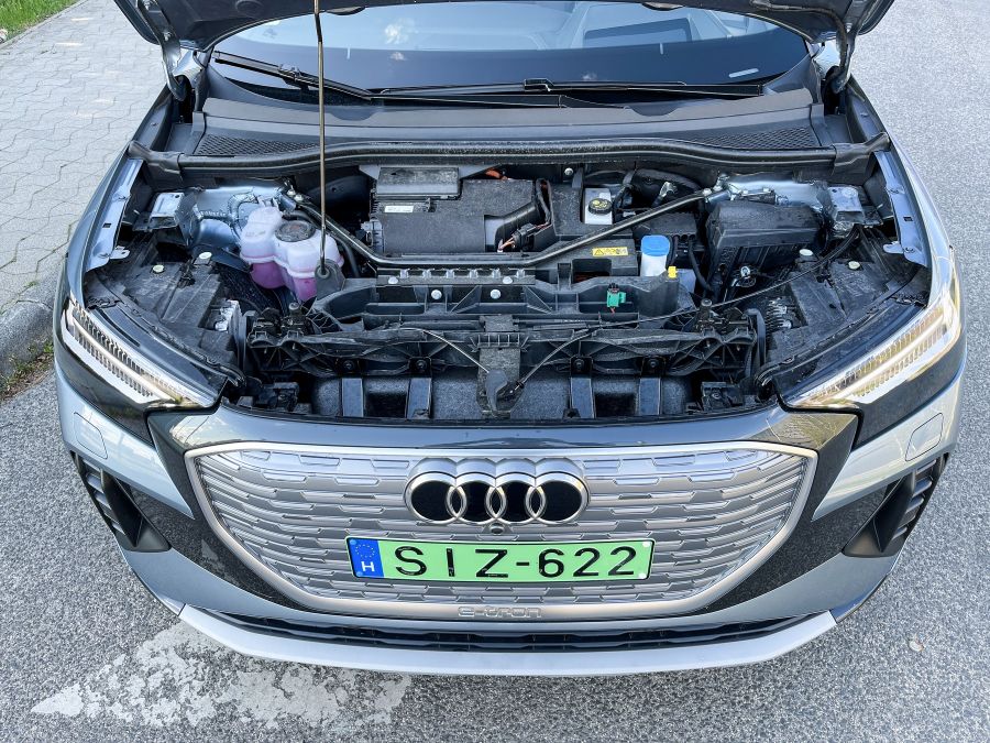 Változnak a határok – Audi Q4 Sportback e-tron 50 Quattro - STYLENEWS - Mobility - Audi Q4 e-tron teszt, e-tron Q4 teszt, q4 audi, Q4 e-tron sportback 50 quatro teszt, Q4 sportback 50 teszt, quattro, 
