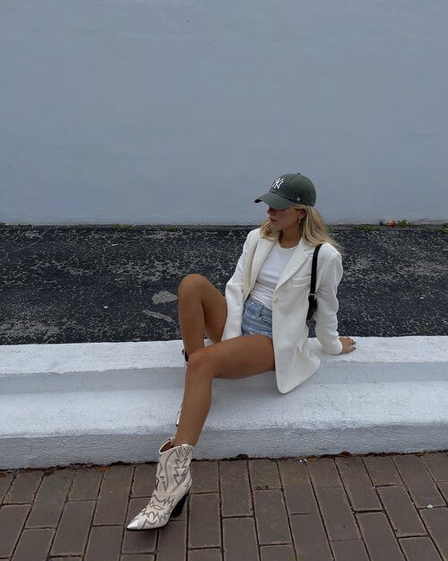 Stílusiskola: így viselj tavasszal és nyáron csizmákat - DIVAT&STÍLUS - Stílusiskola - csizma, divat, nyár, outfit, stílus, tavasz, 