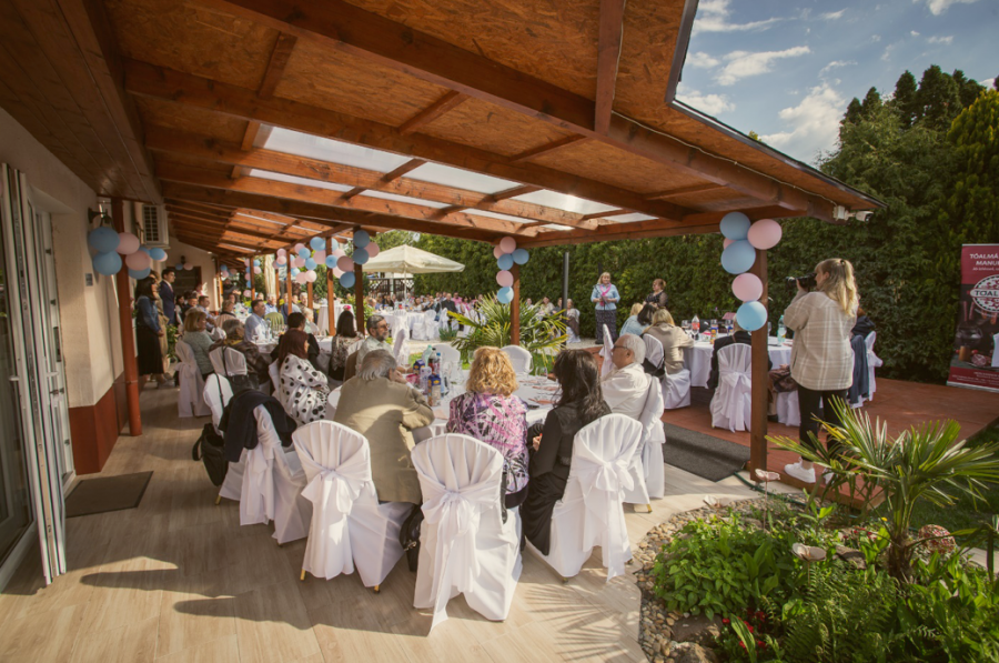 A  MedDiamond Pest Egészségközpont nem megnyitó, megnyitója - KERESD A NŐT  - Fesztelen mindennapok - meddiamond, 