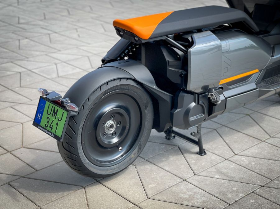 A robogózás, ahogyan sosem hitted volna – BMW CE 04 - STYLENEWS - Mobility - BMW CE 04 teszt, BMW elektromos robogó teszt, CE 04 teszt, 