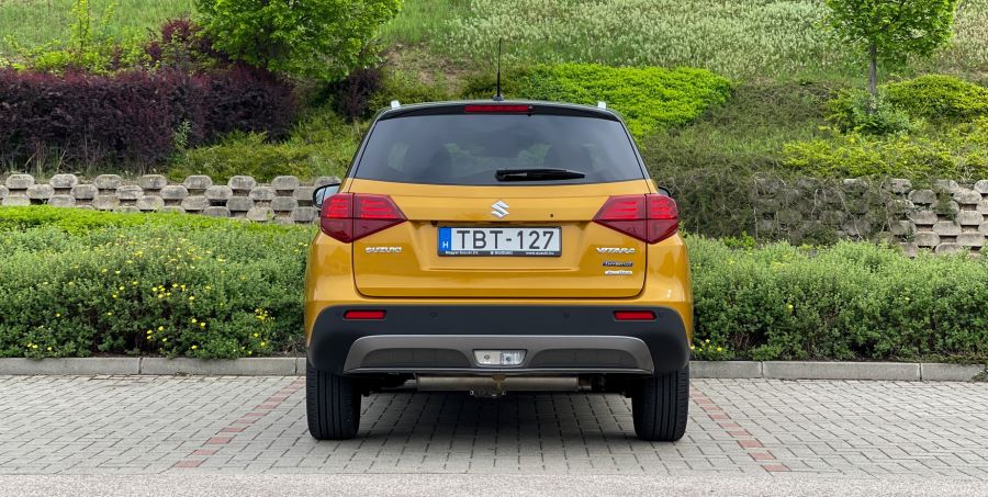 A spórolás ára – Suzuki Vitara 1.5 hibrid 6AGS 4WD GLX Panoráma - STYLENEWS - Mobility - 2022 Suzuki Vitara 1.5 GLX hibrid teszt, Suzuki Vitara full-hibrid teszt, Suzuki Vitara Hibrid teszt, Vitara 1.5 Hibrid GLX Panoráma teszt, 