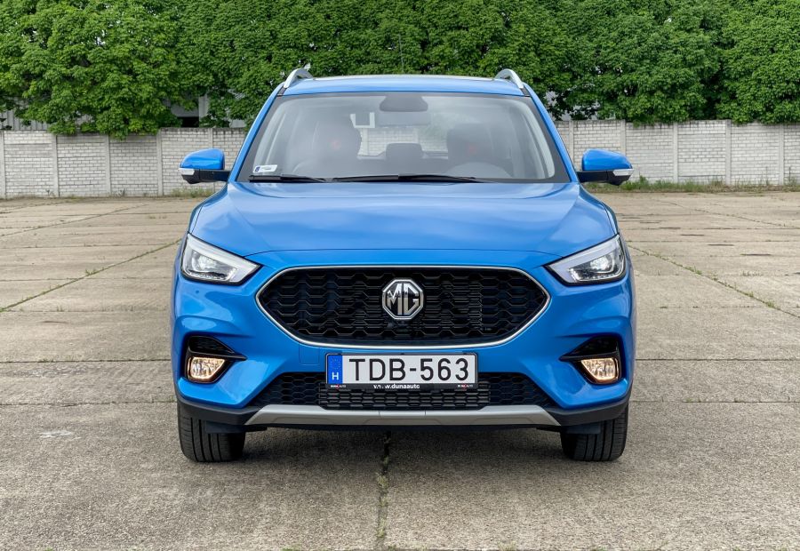Sakk keletről – MG ZS T-GDI Exclusive 1.0 - STYLENEWS - Mobility - MG teszt, mg zs, MG ZS 1.0 Exclusive teszt, MG ZS benzin teszt, MG ZS T-GDI 1.0 Exclusive teszt, MG ZS teszt, 