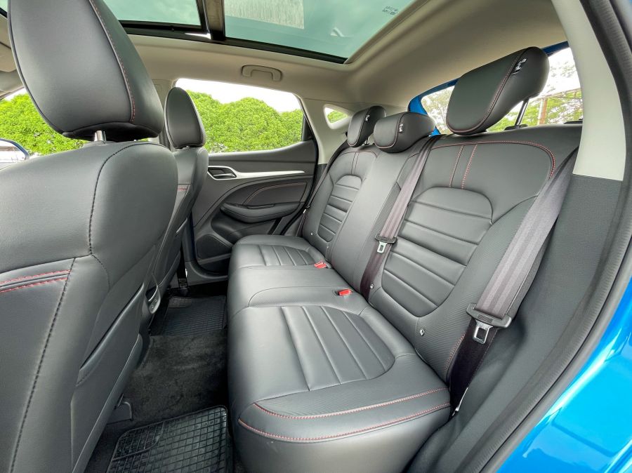 Sakk keletről – MG ZS T-GDI Exclusive 1.0 - STYLENEWS - Mobility - MG teszt, mg zs, MG ZS 1.0 Exclusive teszt, MG ZS benzin teszt, MG ZS T-GDI 1.0 Exclusive teszt, MG ZS teszt, 