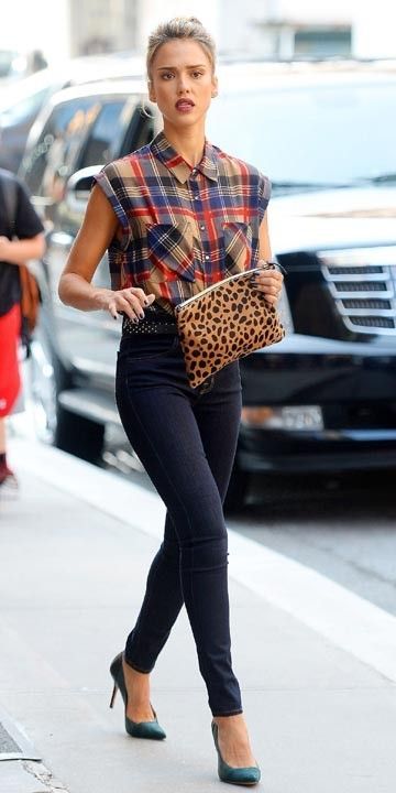 Stílusiskola: így lehetsz csinos nyáron ujjatlan ingekben - DIVAT&STÍLUS - Stílusiskola - divat, nyár, outfit, stílus, ujjatlan blúz, ujjatlan ing, 