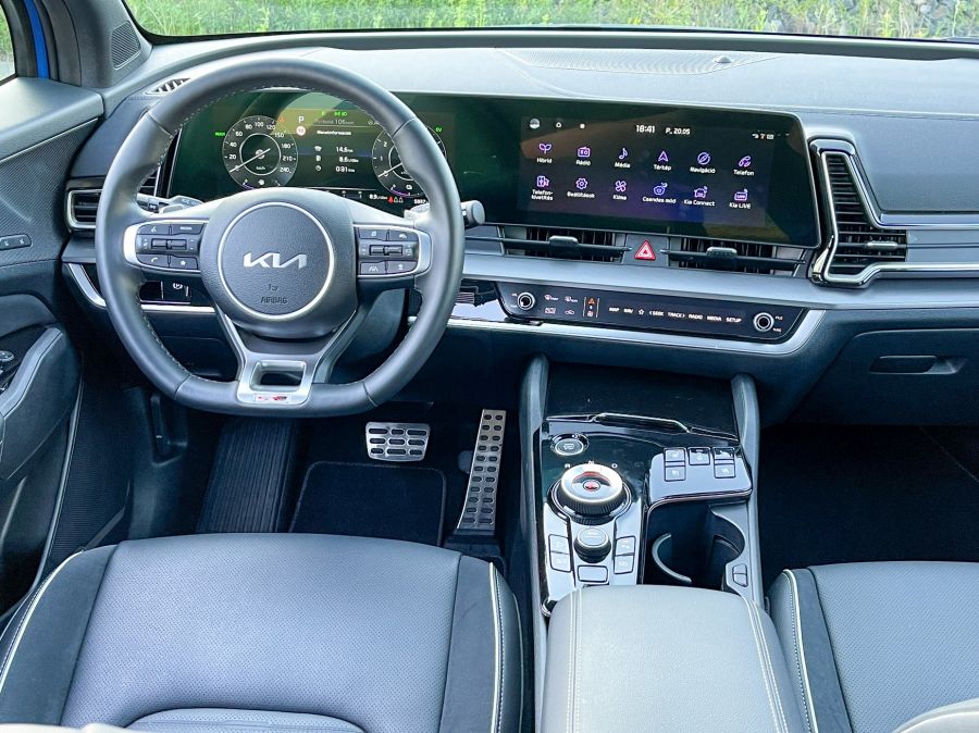 Lehet van nála menőbb, de jobb nincsen – KIA Sportage 230 Hybrid GT-Line 4WD - STYLENEWS - Mobility - Kia sportage 230 hybrid gt-line teszt, Kia sportage hybrid teszt, sportage kia, sportage kia 2022, sportage teszt, 