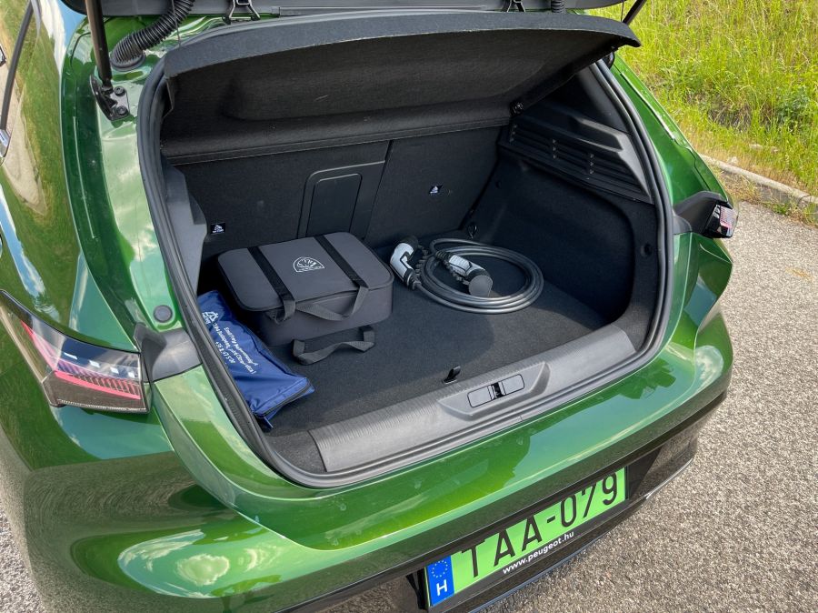 Harmadszor is 308 – Peugeot 308 GT Pack HYbrid - STYLENEWS - Mobility - 2022 peugeot 308, 308 peugeot, Peugeot 308 gt pack teszt, Peugeot 308 hybrid teszt, peugeot 308 PHEV teszt, 