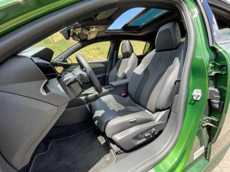 Harmadszor is 308 – Peugeot 308 GT Pack HYbrid - STYLENEWS - Mobility - 2022 peugeot 308, 308 peugeot, Peugeot 308 gt pack teszt, Peugeot 308 hybrid teszt, peugeot 308 PHEV teszt, 