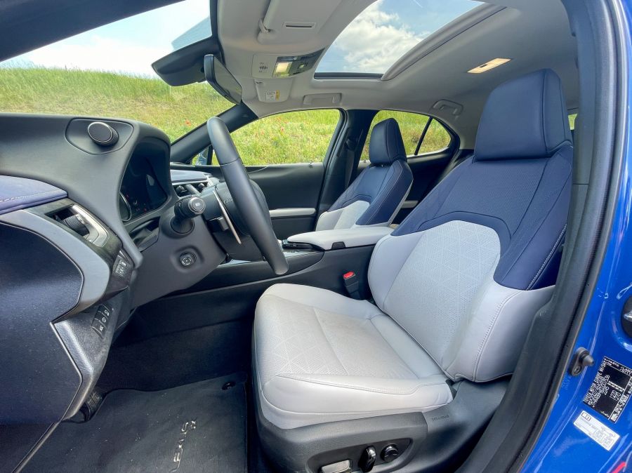 Hát most már a Lexusnak is van elektromos, pipa – Lexus UX300e Luxury - STYLENEWS - Mobility - Lexus ux elektromos teszt, Lexus ux300e, Lexus ux300e teszt, UX Lexus, 